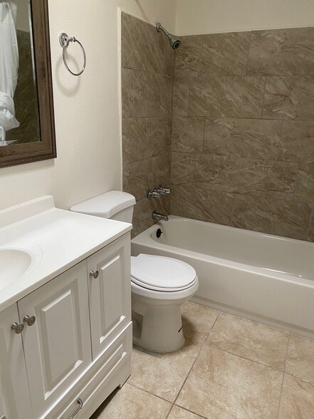 Building Photo - 13988 Foothill Blvd