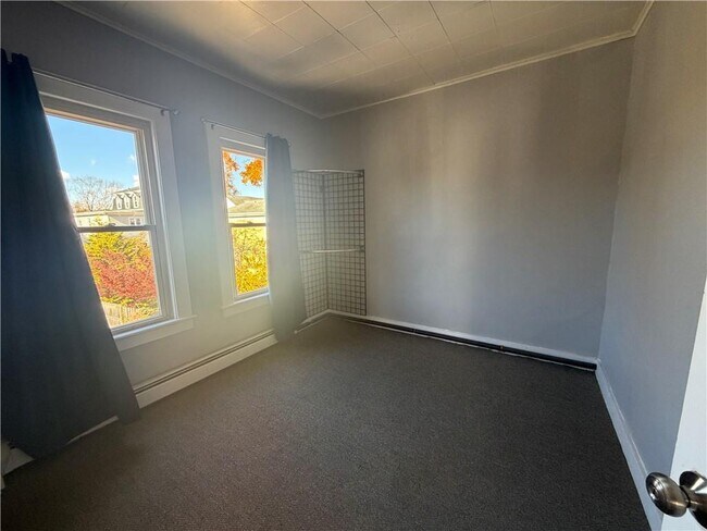 Building Photo - 112 High St