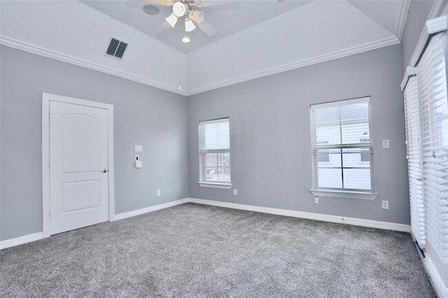 Building Photo - 114 Heights Blvd