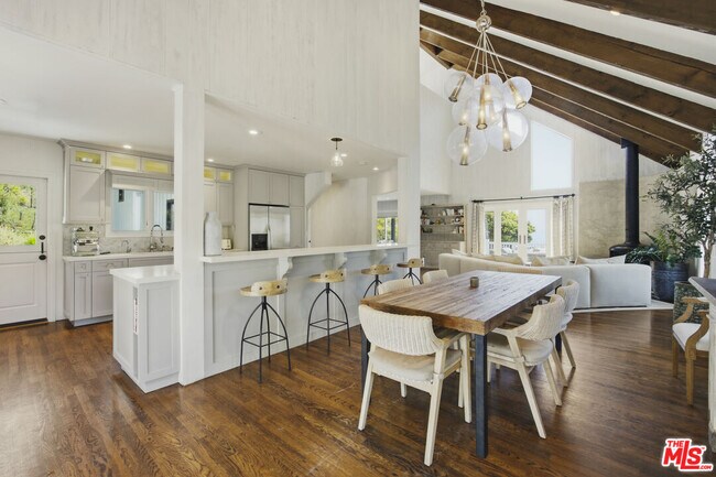 Building Photo - 26723 Latigo Shore Dr