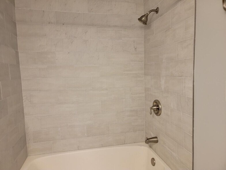 Building Photo - 1780 Liberty Ln