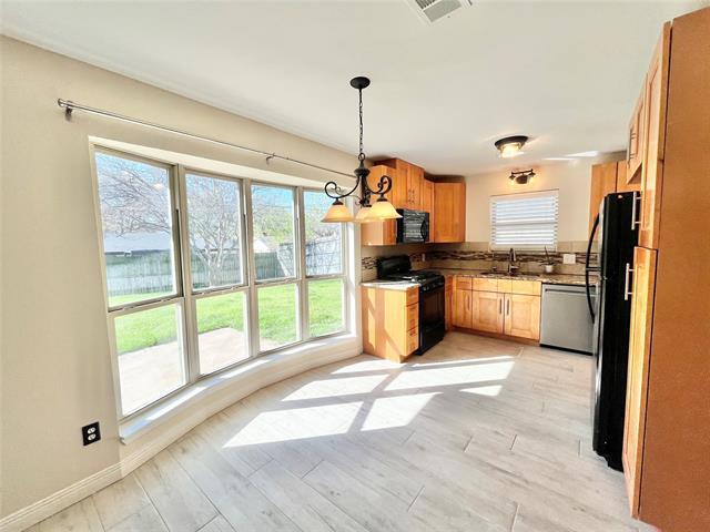 Building Photo - 1816 Lexington Pl