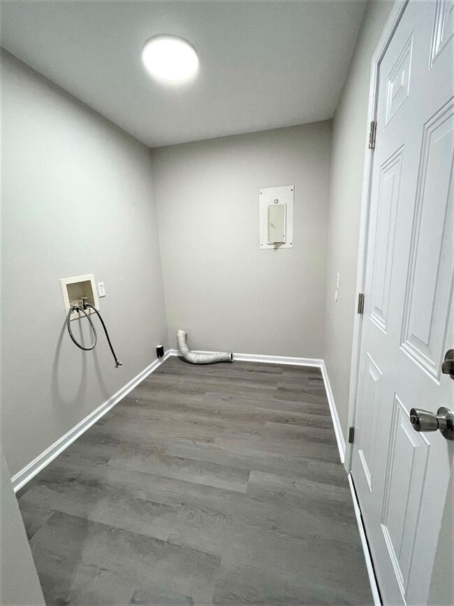 Building Photo - 107 Villa Dr