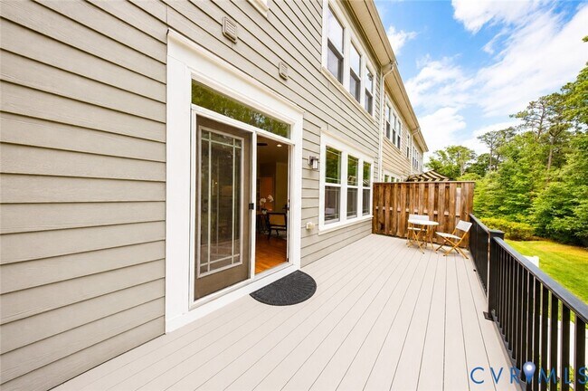 Building Photo - 5421 Hickory Ann Dr