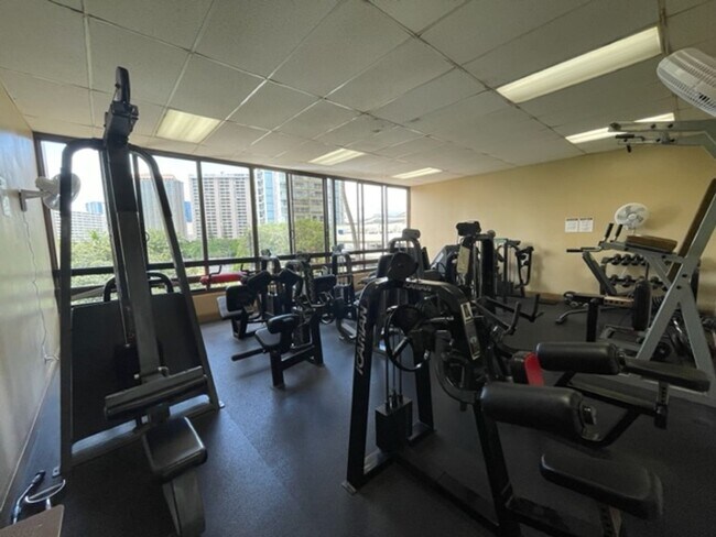 Building Photo - Available on 8/1/25, 600 sqft, 1 Bedroom, ...