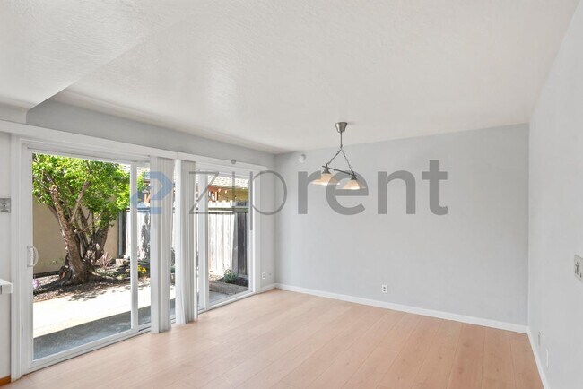 Building Photo - 1030 Gull Ave