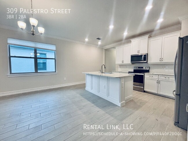 Building Photo - 309 Palestro St