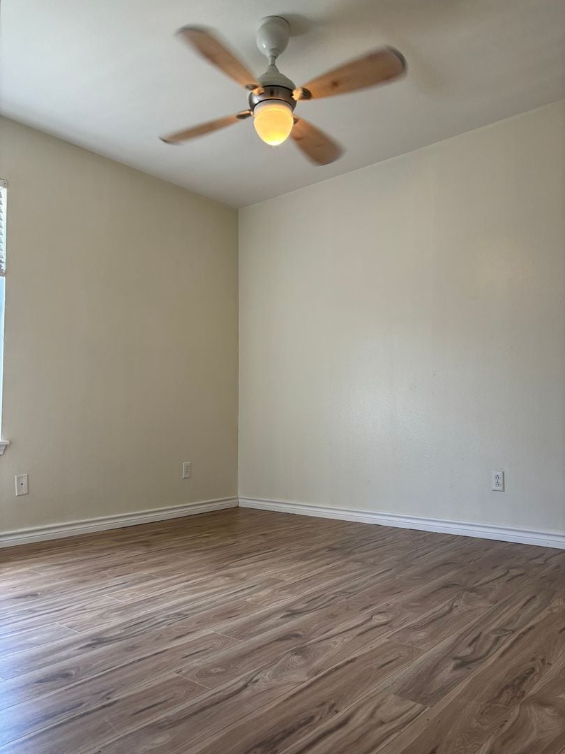 Building Photo - 3802 Notre Dame Cir