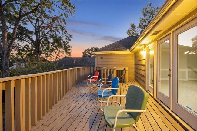 Building Photo - 1122 Daria Dr