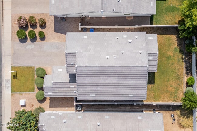 Building Photo - 512 E Bamboo Ln