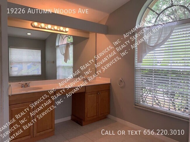 Building Photo - 19226 Autumn Woods Ave