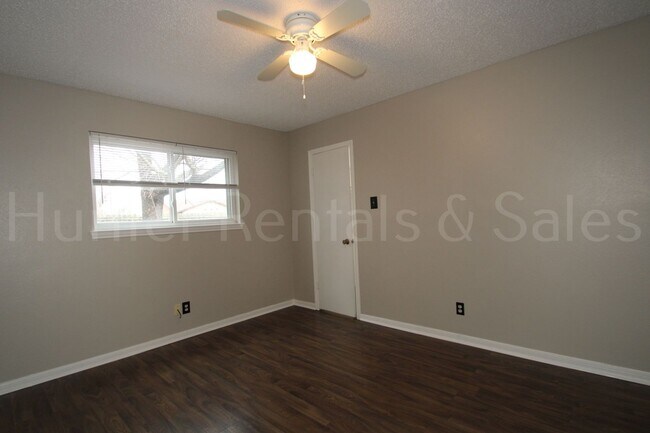 Building Photo - Stylish Killeen Retreat on Mountain View Drive