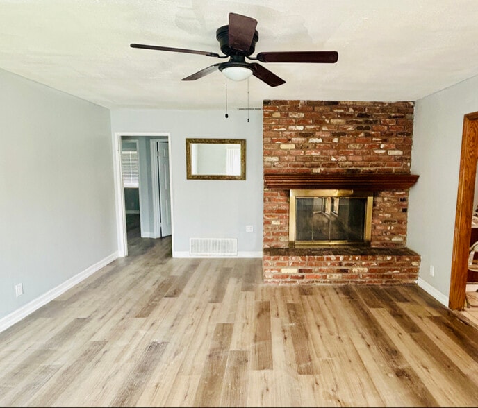 Building Photo - 115 Kendra Way