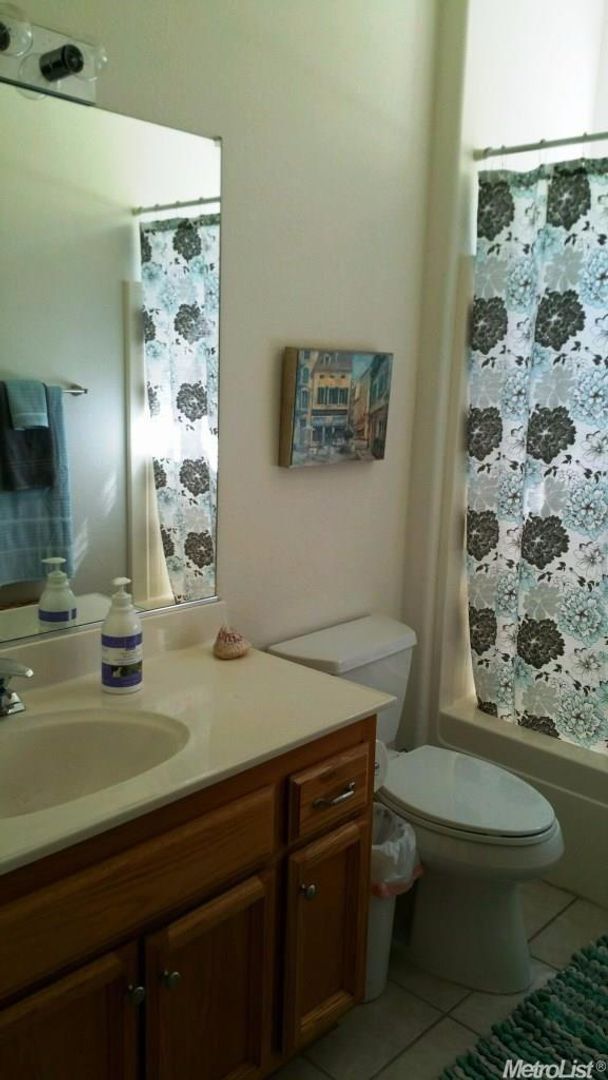Building Photo - Beautiful Gated 55+ community in Springfie...