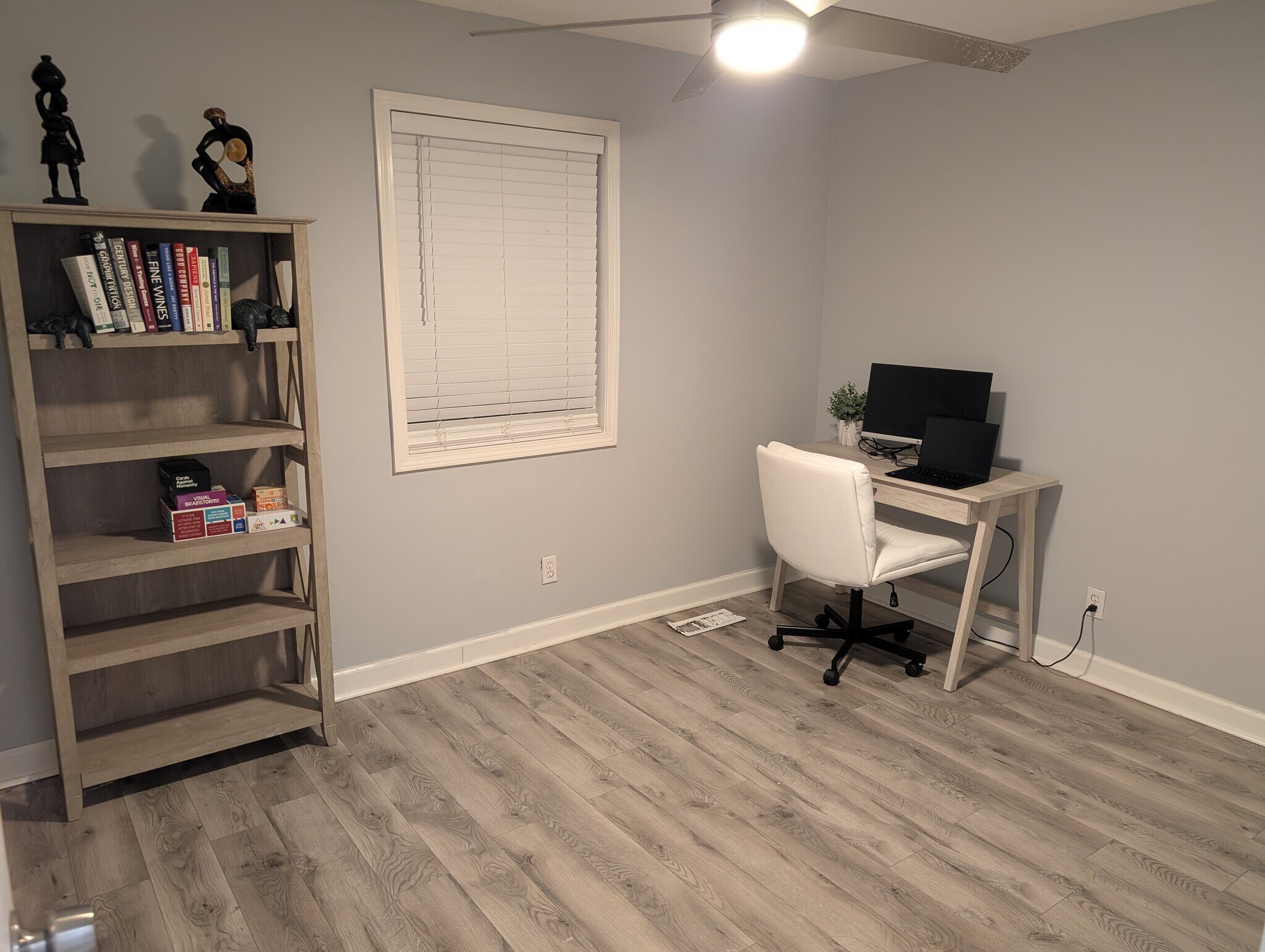 Building Photo - 1263 Oakland Dr SW