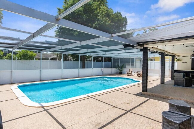 Building Photo - 31178 Park Ridge Dr