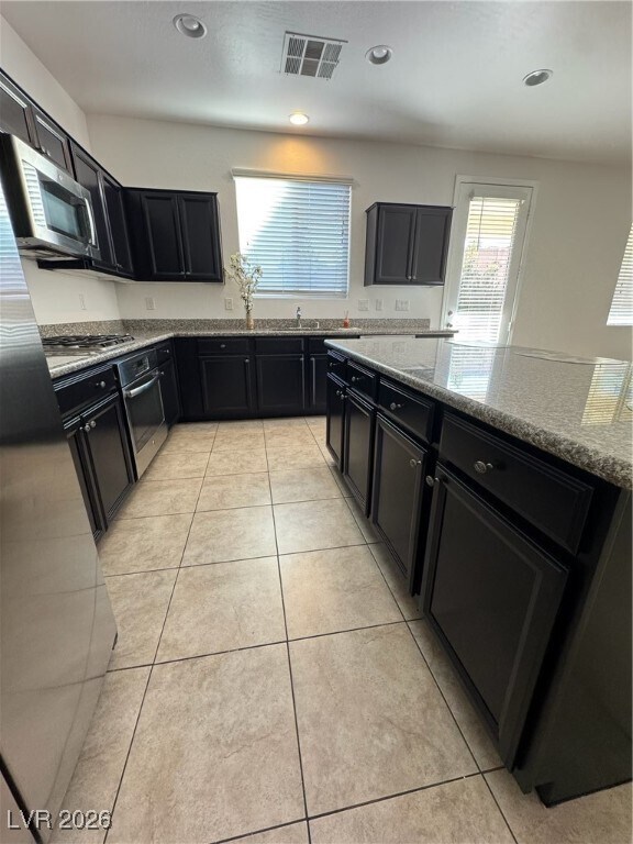 Building Photo - 123 Volans Ave