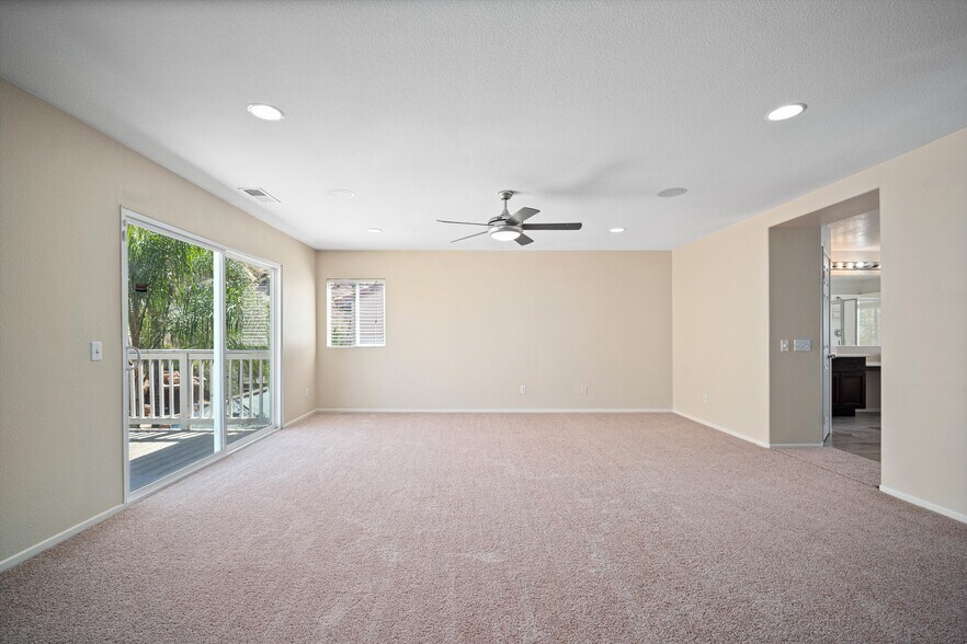 Building Photo - 26426 Mare Ln