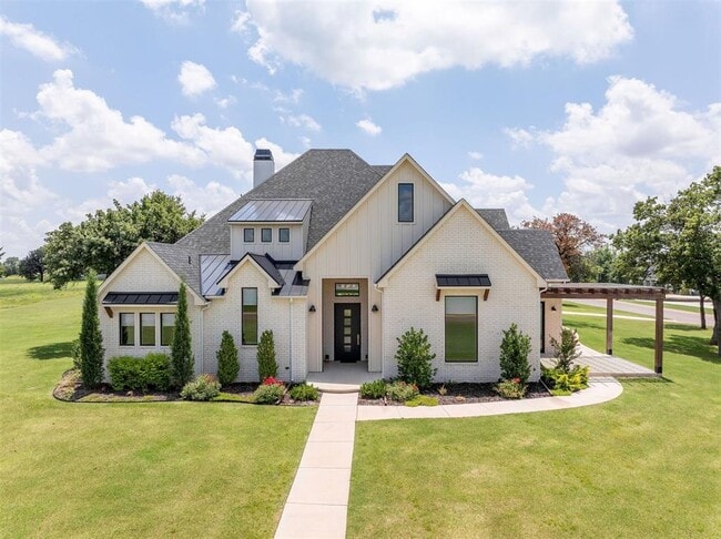 Building Photo - 4716 Moulin Rd