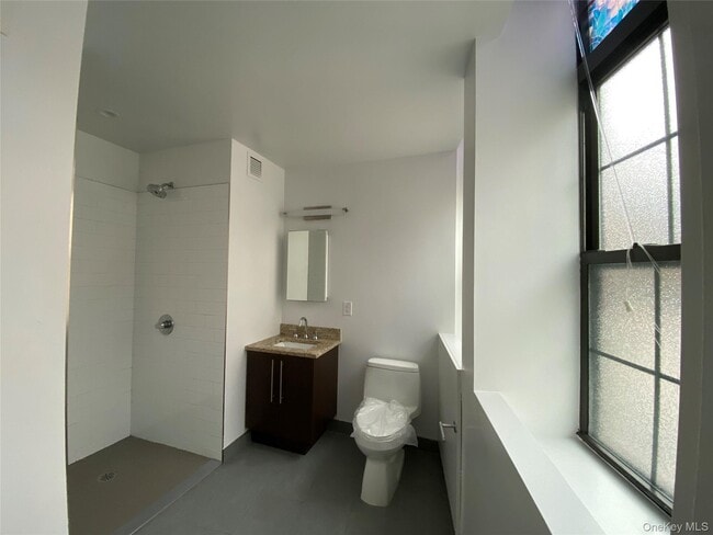 Building Photo - 2 Mill St