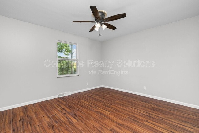 Building Photo - 10768 Runningbrook Dr