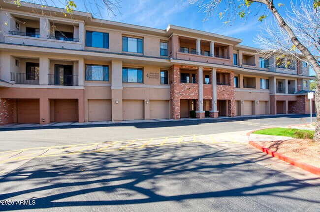 Building Photo - 2989 N 44th St