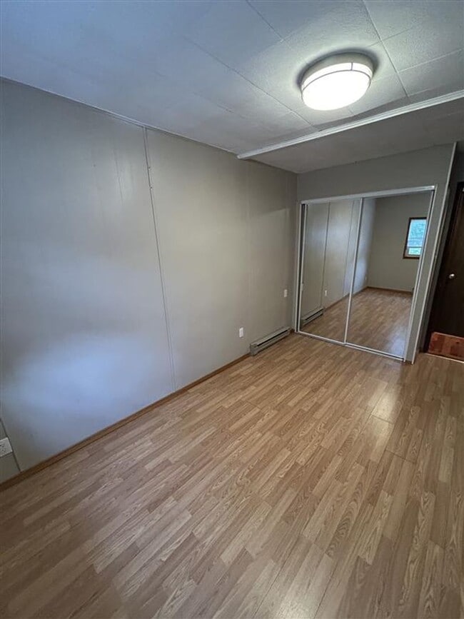 Building Photo - Two Bedroom One Bathroom House for Rent with Large Yard