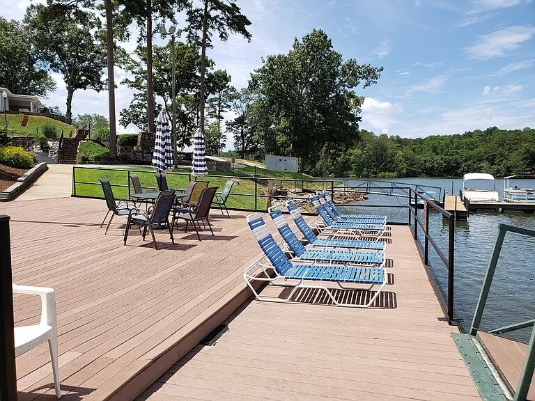 Building Photo - 92 Topsail Ct