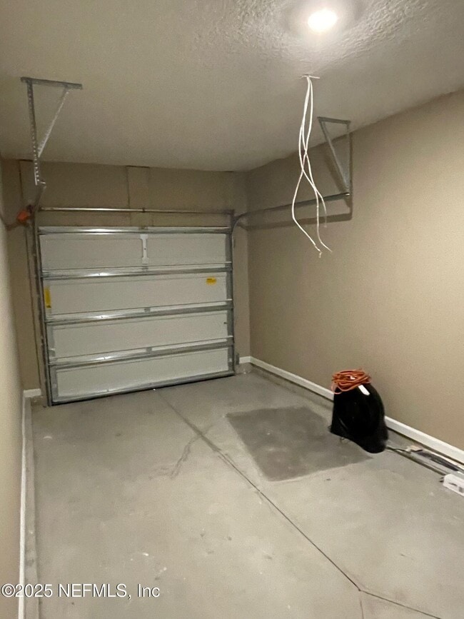 Building Photo - 99 Great Star Ct