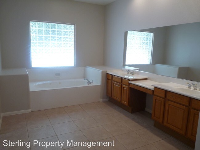 Building Photo - 3460 French Daisy St