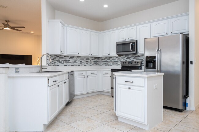 Building Photo - 3774 Eagle Isle Cir