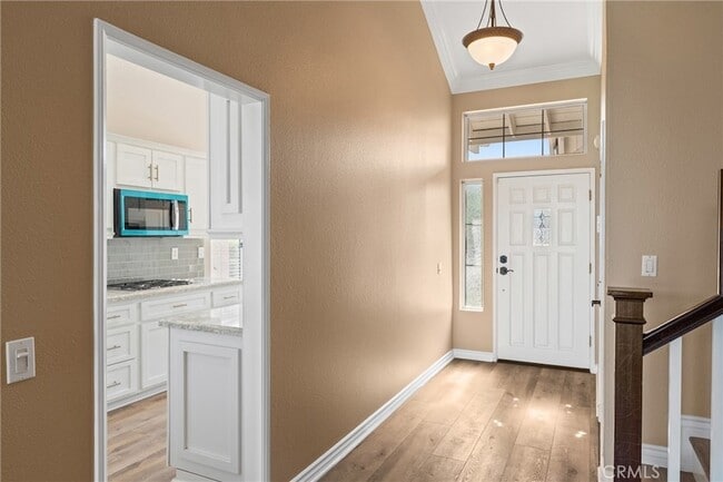 Building Photo - 6430 Regents Ct
