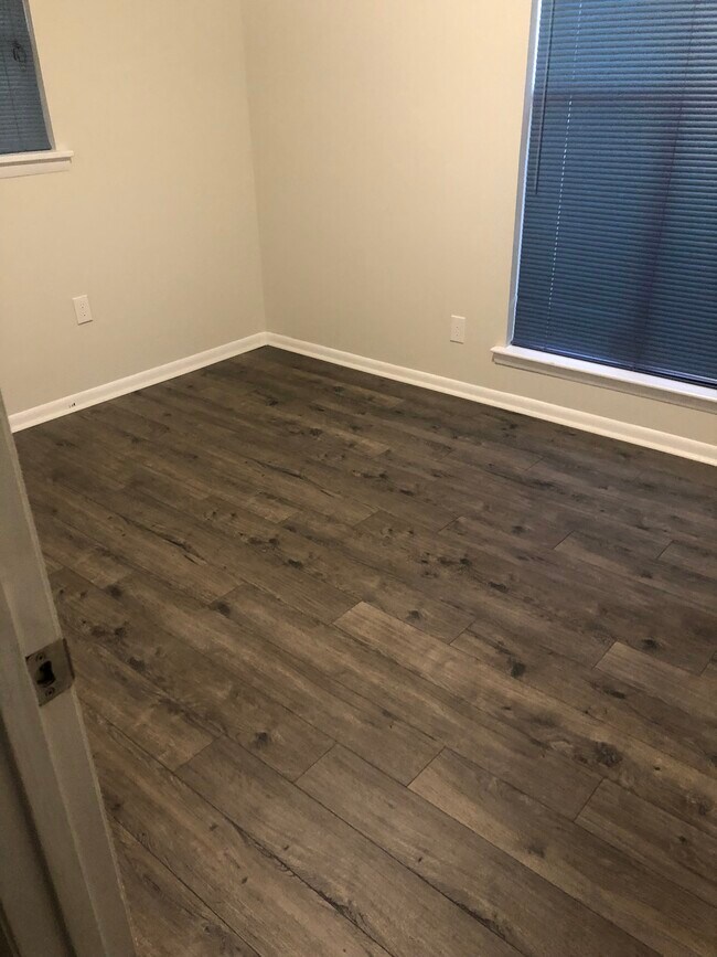 Building Photo - 6209 Bretton Woods Dr