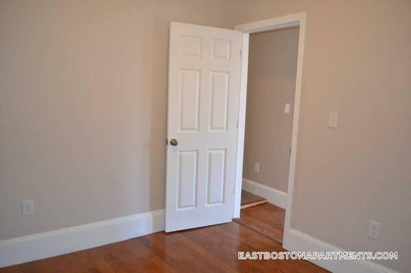 Building Photo - 241 Maverick St