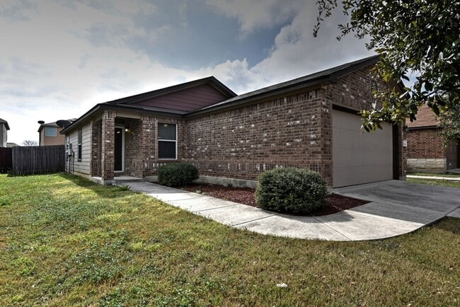 Building Photo - BEAUTIFUL SINGLE STORY HOME  |  CLOSE TO H...