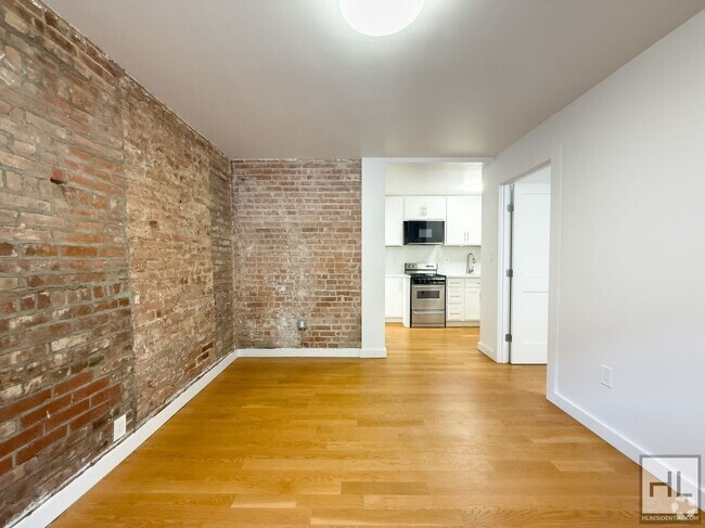 Building Photo - 350 Greene Ave