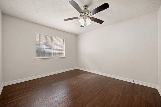 Building Photo - 29123 Foxingham Cir