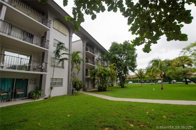 Building Photo - 8101 SW 72nd Ave