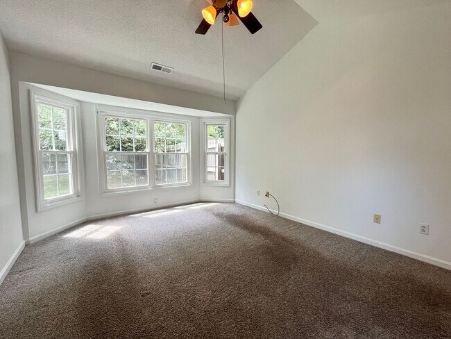 Building Photo - Charming Newly Remodeled 3BD, 2BA Raleigh ...