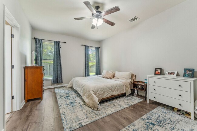 Building Photo - Beautiful home in Berkshire Subdivision....