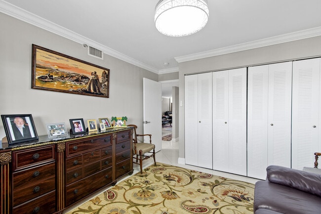 Building Photo - 15355 Lakes of Delray Blvd