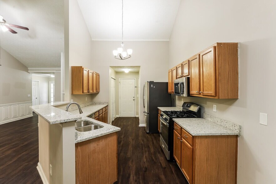 Building Photo - 7065 Springgrove Ct