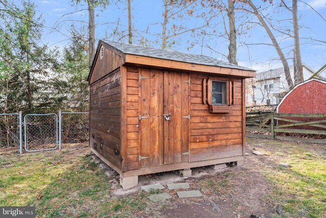 Building Photo - 13719 McGill Dr