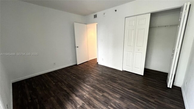 Building Photo - 3300 NE 192 St