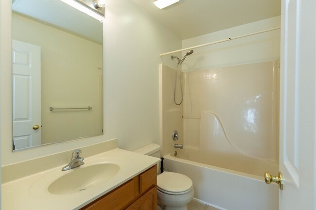 Building Photo - 59 Stork Ln