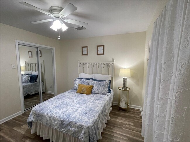 Building Photo - 1212 55th St