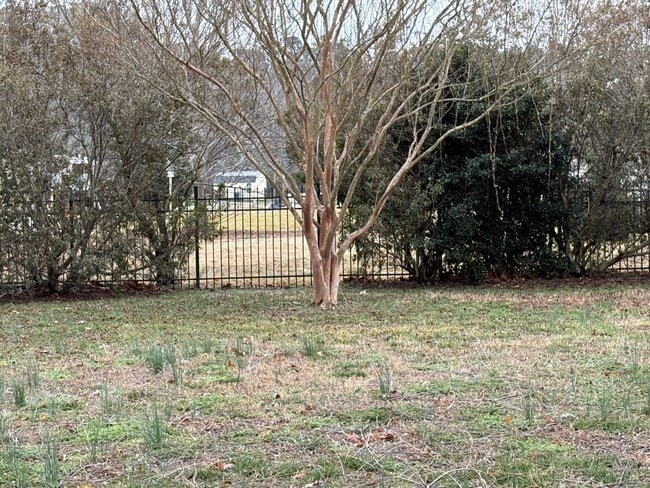 Building Photo - Harbour Breeze Estates