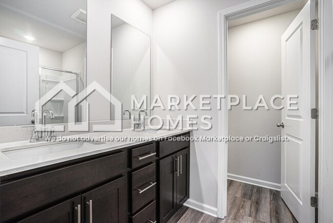 Building Photo - 2117 Avalon Rdg