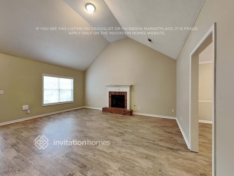 Building Photo - 10 Hawks Nest Ct