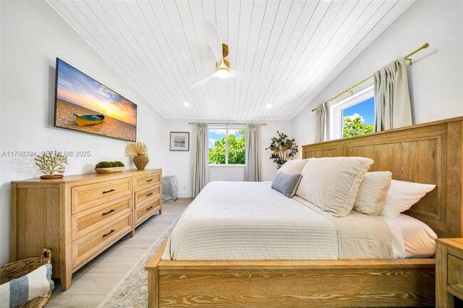 Building Photo - 129 Nautilus Dr